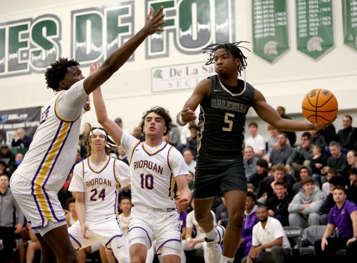 Salesian vs Riordan MLK Classic January 15, 2023 Photo-Dennis Lee123